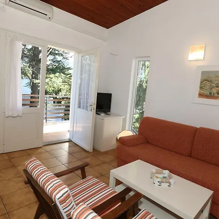 Apartment Alan With Terrace Baska (Krk)